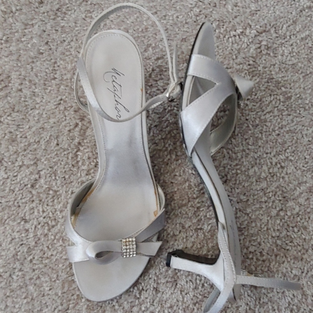 Women's Silver Ribbon Shoes